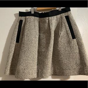 French Connection Electric Fuzz skirt -size 6 women